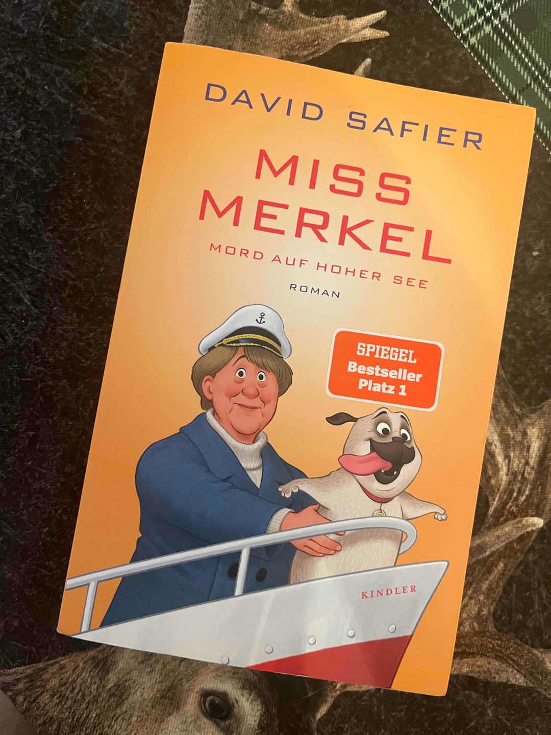 Kreuzfahrt, Krimiautoren und ein Mops im Schlepptau