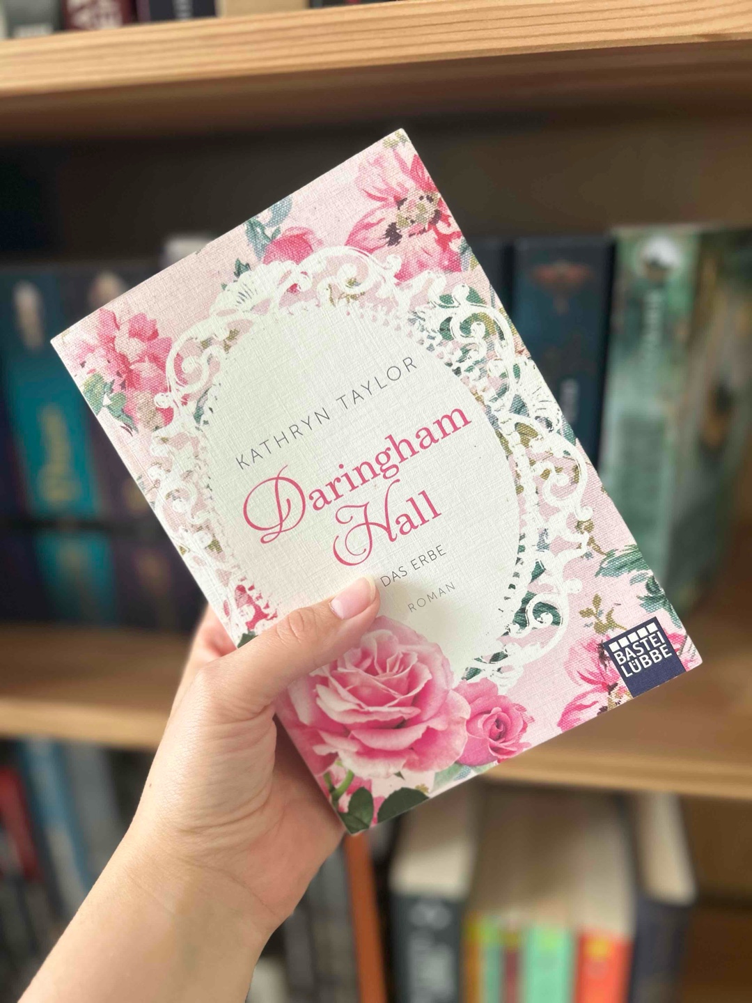 Wundervoll kitschiger Auftakt einer klassischen Romantik-Trilogie 💘