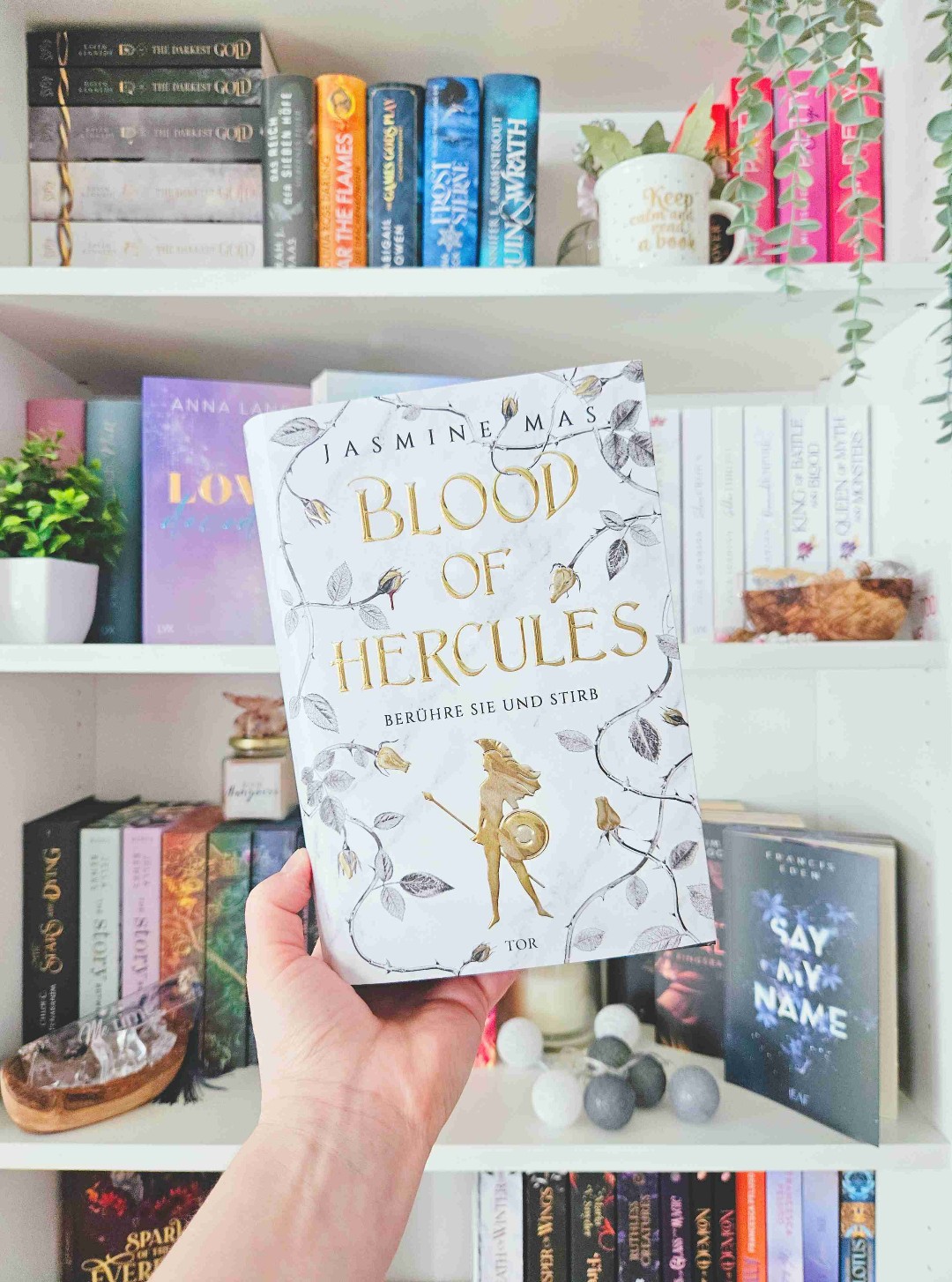 "𝘈𝘮𝘰𝘳𝘦 𝘦𝘵 𝘮𝘦𝘭𝘭𝘦 𝘦𝘵 𝘧𝘦𝘭𝘭𝘦 𝘦𝘴𝘵 𝘧𝘦𝘤𝘶𝘯𝘥𝘪𝘴𝘴𝘮𝘶𝘴 - 𝘋𝘪𝘦 𝘓𝘪𝘦𝘣𝘦 𝘪𝘴𝘵 𝘳𝘦𝘪𝘤𝘩 𝘢𝘯 𝘏𝘰𝘯𝘪𝘨 𝘶𝘯𝘥 𝘎𝘪𝘧𝘵."