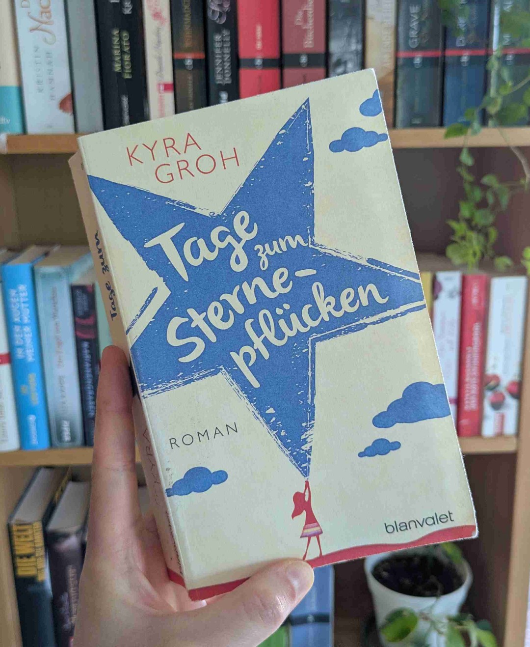 Nett zu lesen, aber kein Must Read. Meiner Meinung nach eher für jüngere Leser geeignet.