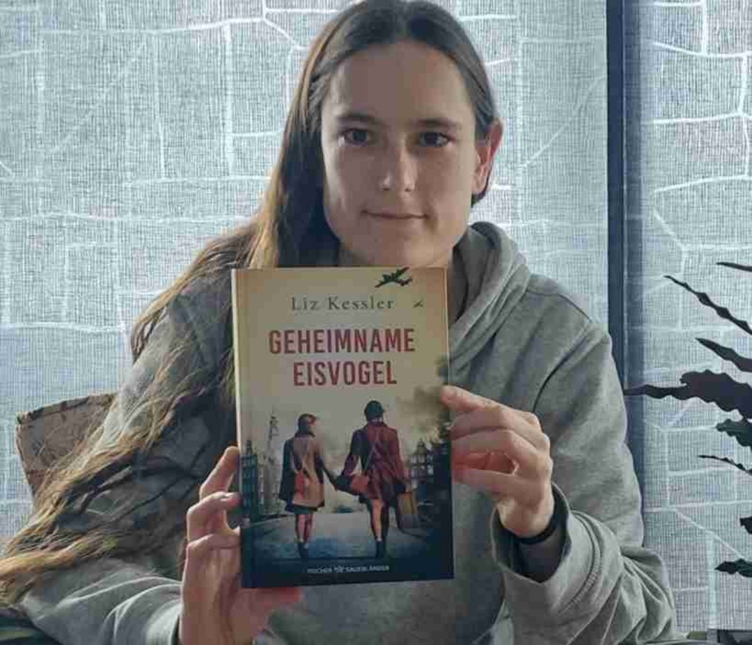 Ein Buch das umbedingt auch im Schulunterricht gelesen werden sollte. Es ist mega schön, ergreifend und spannend. Ich vergebe eindeutige 5 von 5 Einhörner.