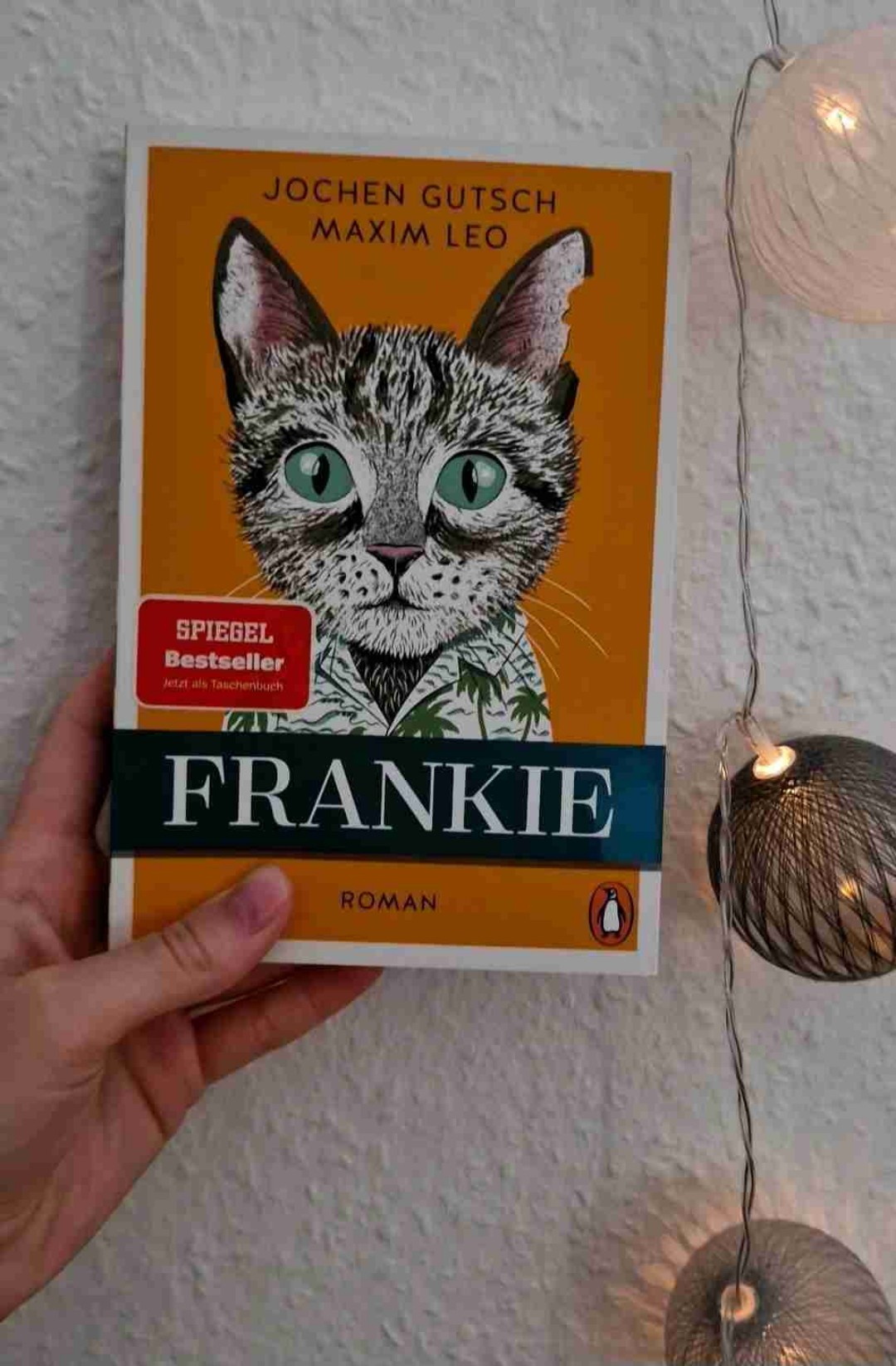 Emotionale Geschichte über den Sinn des Lebens und die Bedeutung von Freundschaft aus Sicht eines Katers.