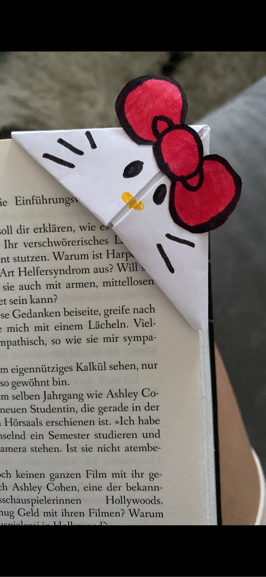 hello kittyyy
