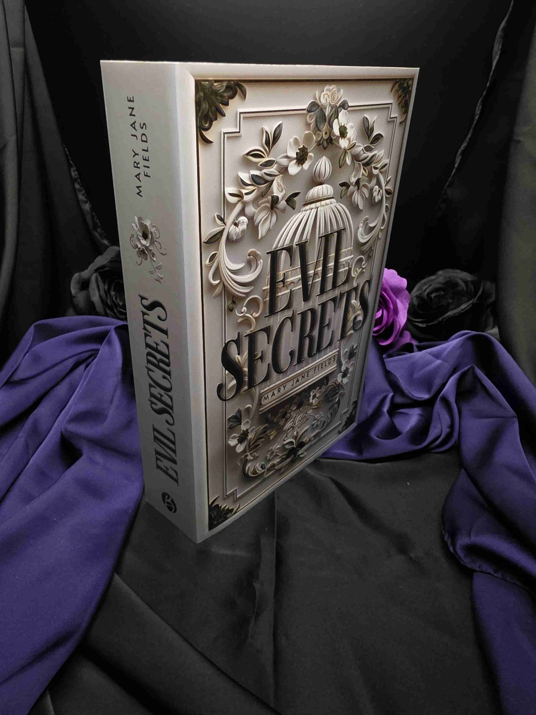 Evil Secrets flüstert und reißt dich dann mit.