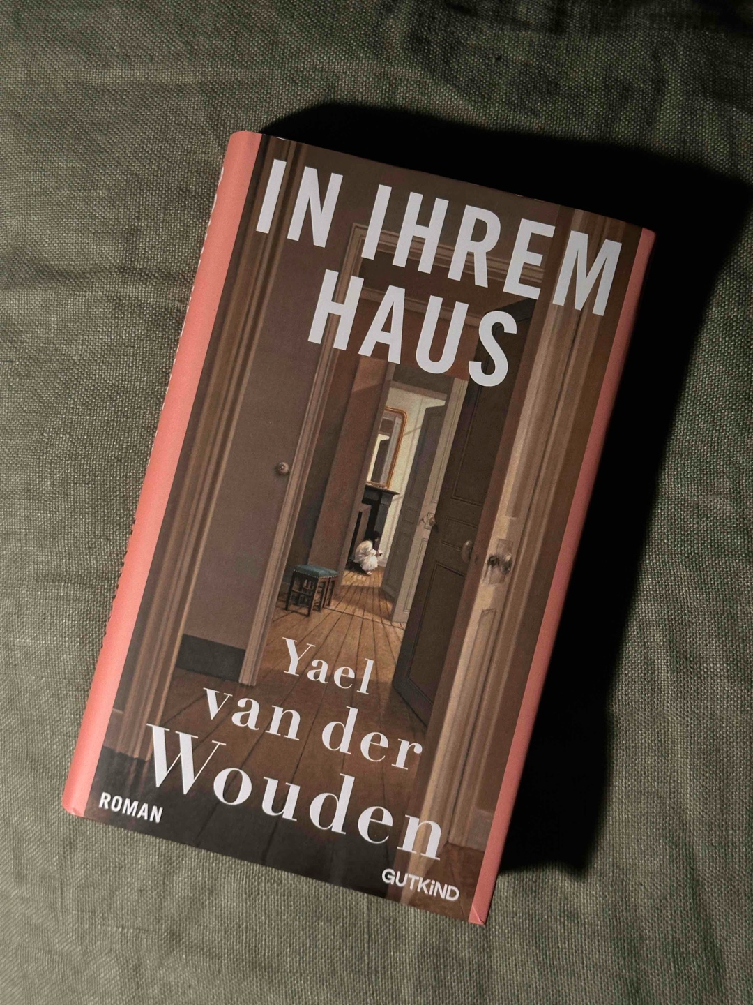Dieses Buch hat mich von Anfang an in seinen Bann gezogen.