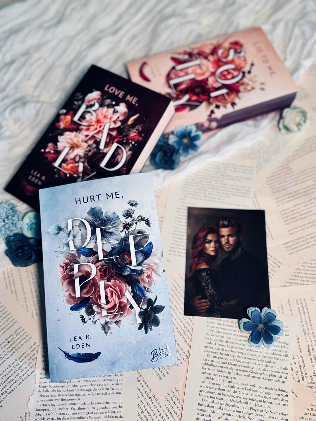 „Hurt Me, Deeply“ ist eine absolut großartige Geschichte mit tiefgründigen Protagonisten und der perfekten Mischung aus Humor, Ernsthaftigkeit und Spice – ein weiteres Highlight in dieser Reihe!