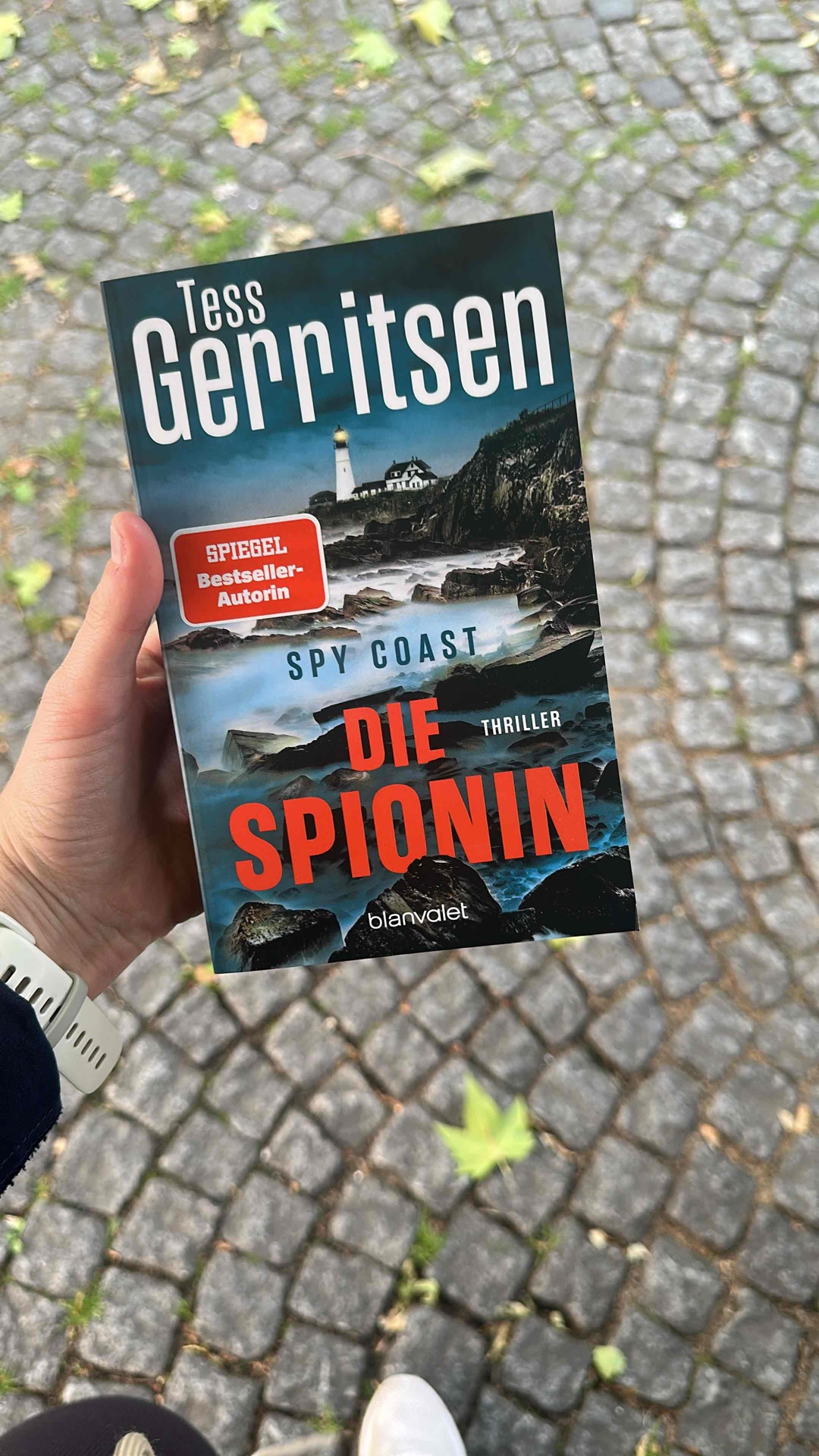 Martini 🍸 Club meets Polizeiarbeit - einmal Spion, immer Spion! 🕵️♂️