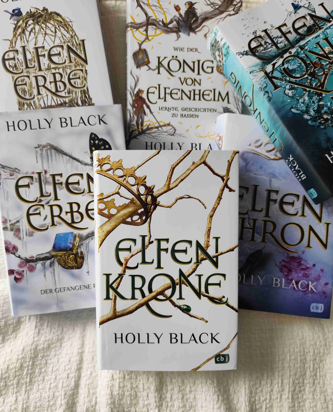 "Weißt du eigentlich was ›sterblich‹ bedeutet? Es bedeutet geboren werden, um zu sterben. Es bedeutet, man hat den Tod verdient." 🌿👑
