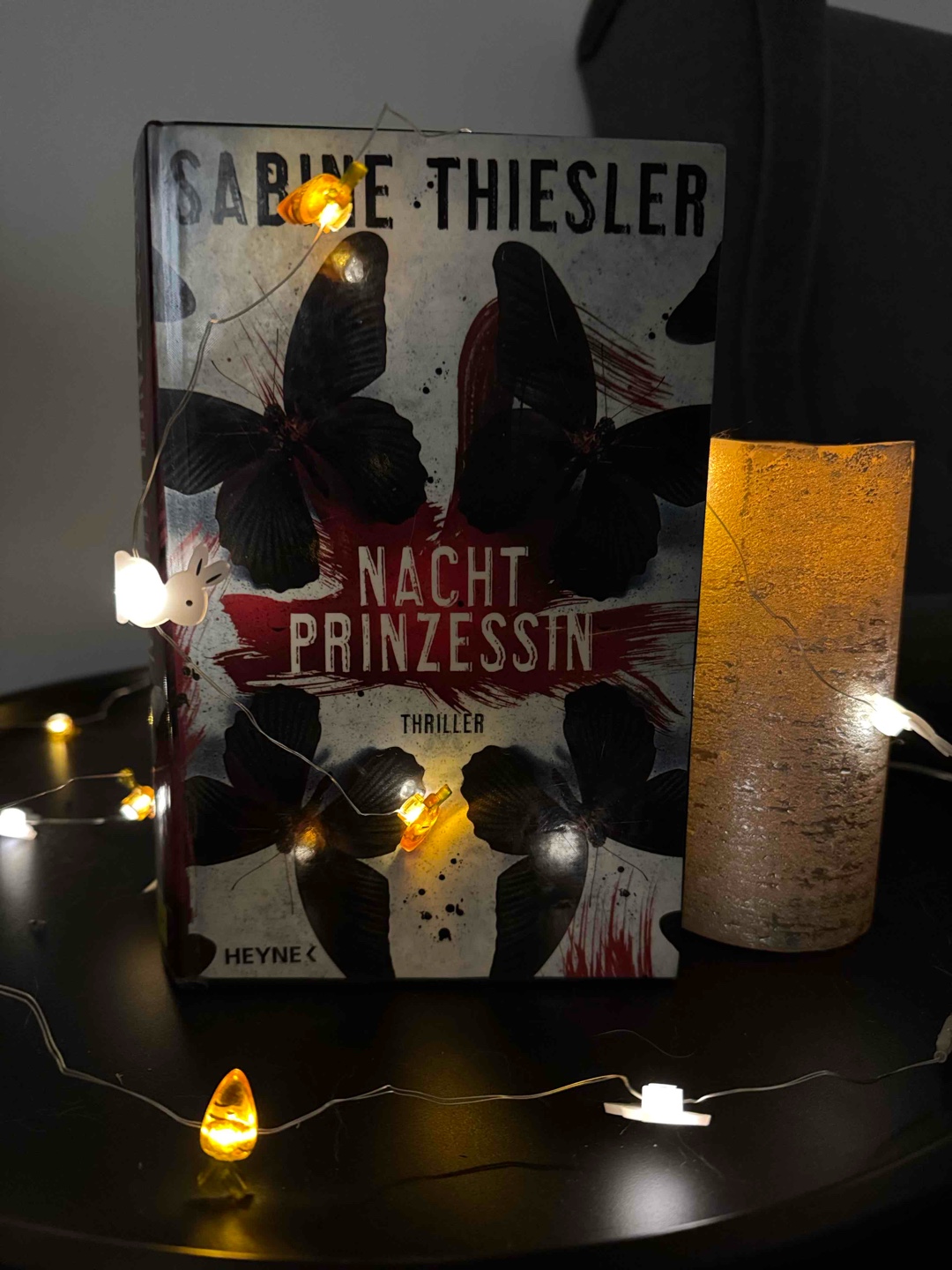 🫅Prinzessin🫅
Mein 2. Buch von Sabine Thiesler und ich fand es wieder großartig 👏🏻