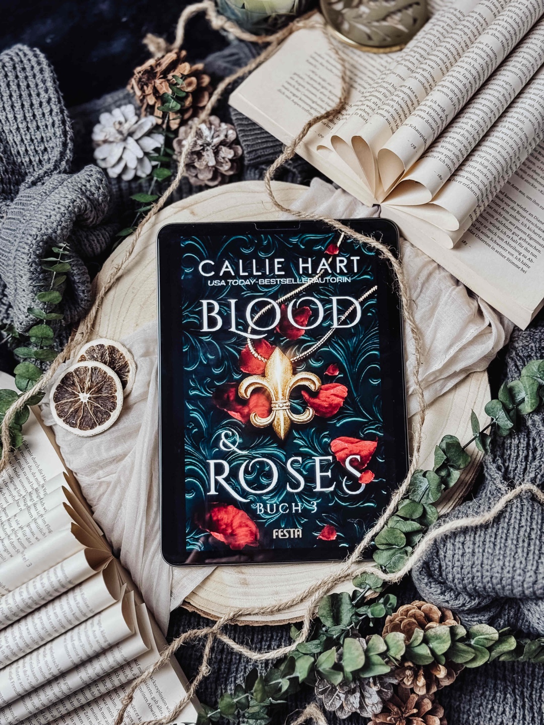 𝑅𝑒𝑧𝑒𝑛𝑠𝑖𝑜𝑛: Blood & Roses 3 5/𝟓 ⭐️