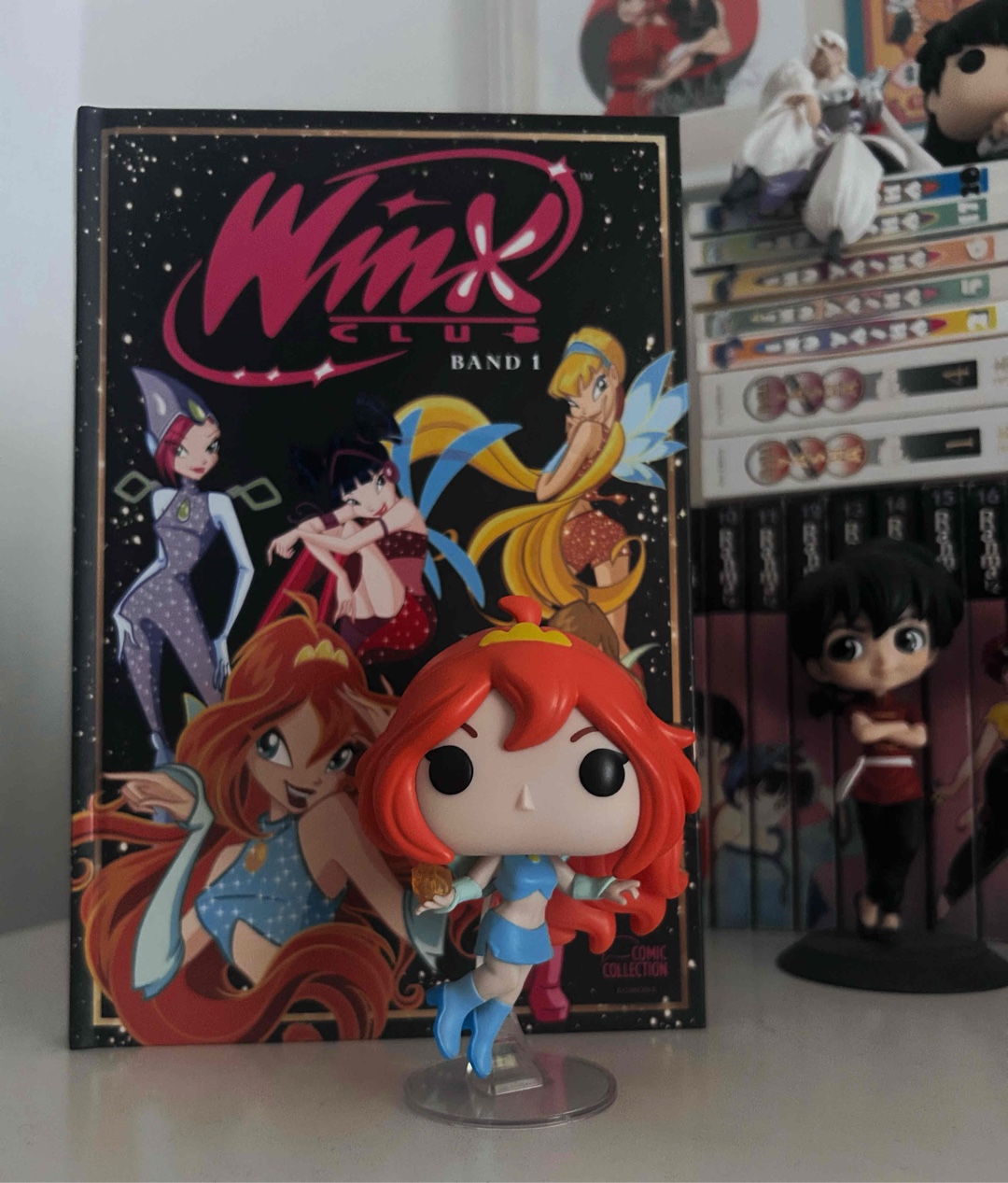 Pure Nostalgie! 🧚🏼♂️
Ich habe mich so gefreut, endlich die Winx Saga lesen zu können und dann auch noch in einem so schönen Format!
Die Gestaltung ist einfach super, liebe es, dass es bunt gedruckt wird und habe mich wirklich in meine Kindheit zurückversetzt gefühlt. ☺️
Freue mich schon darauf den zweiten Band zu holen und zu lesen!
*Werbung selbst bezahlt