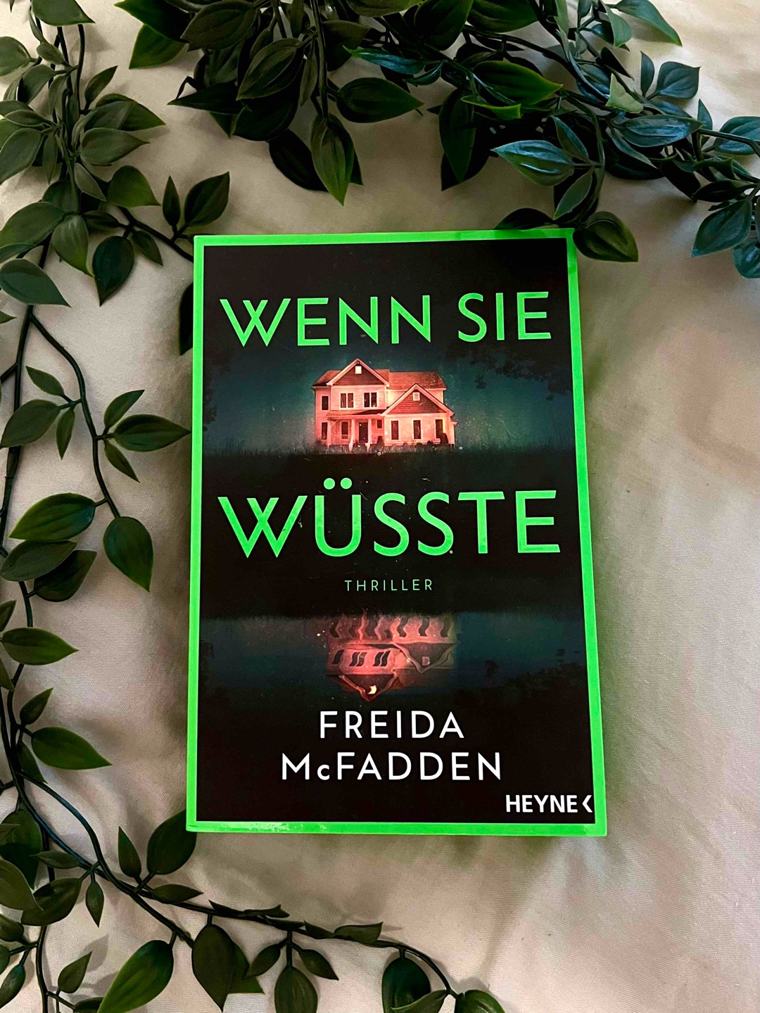 „Manchmal ist das Schlimmste nicht das, was gesagt wird – sondern das, was nie ausgesprochen wurde.“
