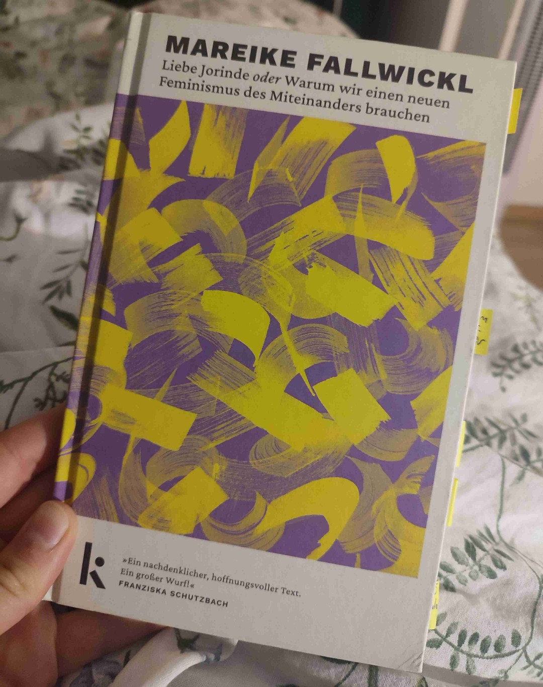 Ich konnte mich total identifizieren und habe ganz oft gedacht: "Ja genau" oder "fühl ich". Liest sich sehr leicht und sehr schnell!