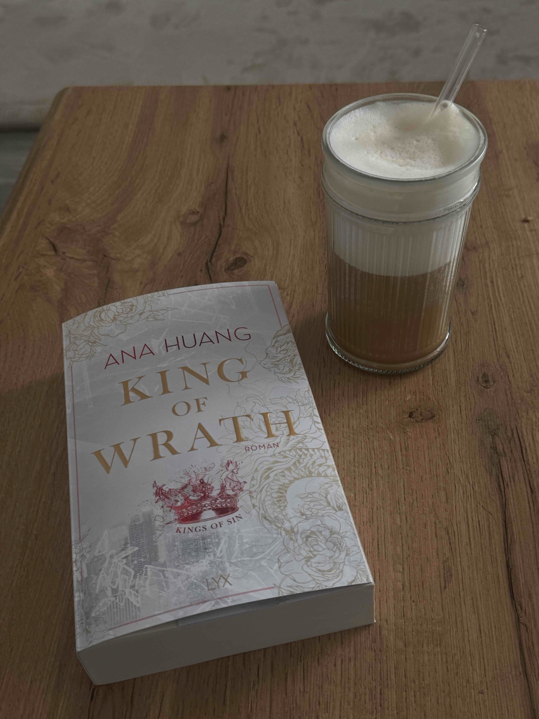 Für mich war das Buch wie ein typisches Liebesroman.