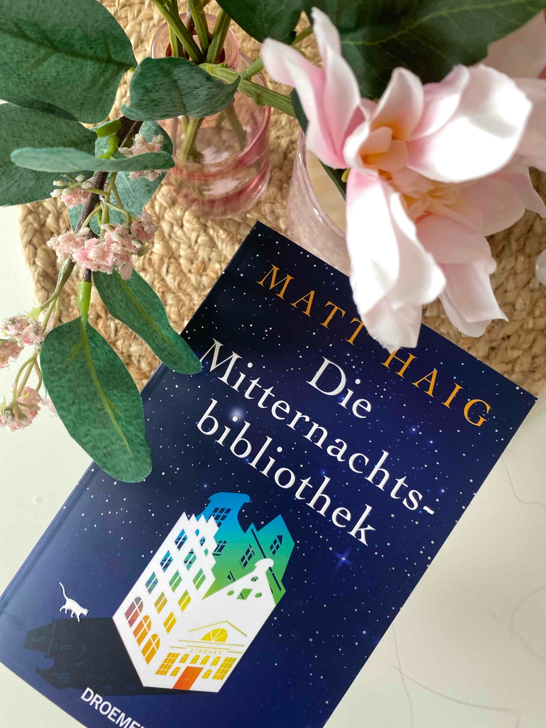 Ein Buch, das zum Innehalten einlädt.📚