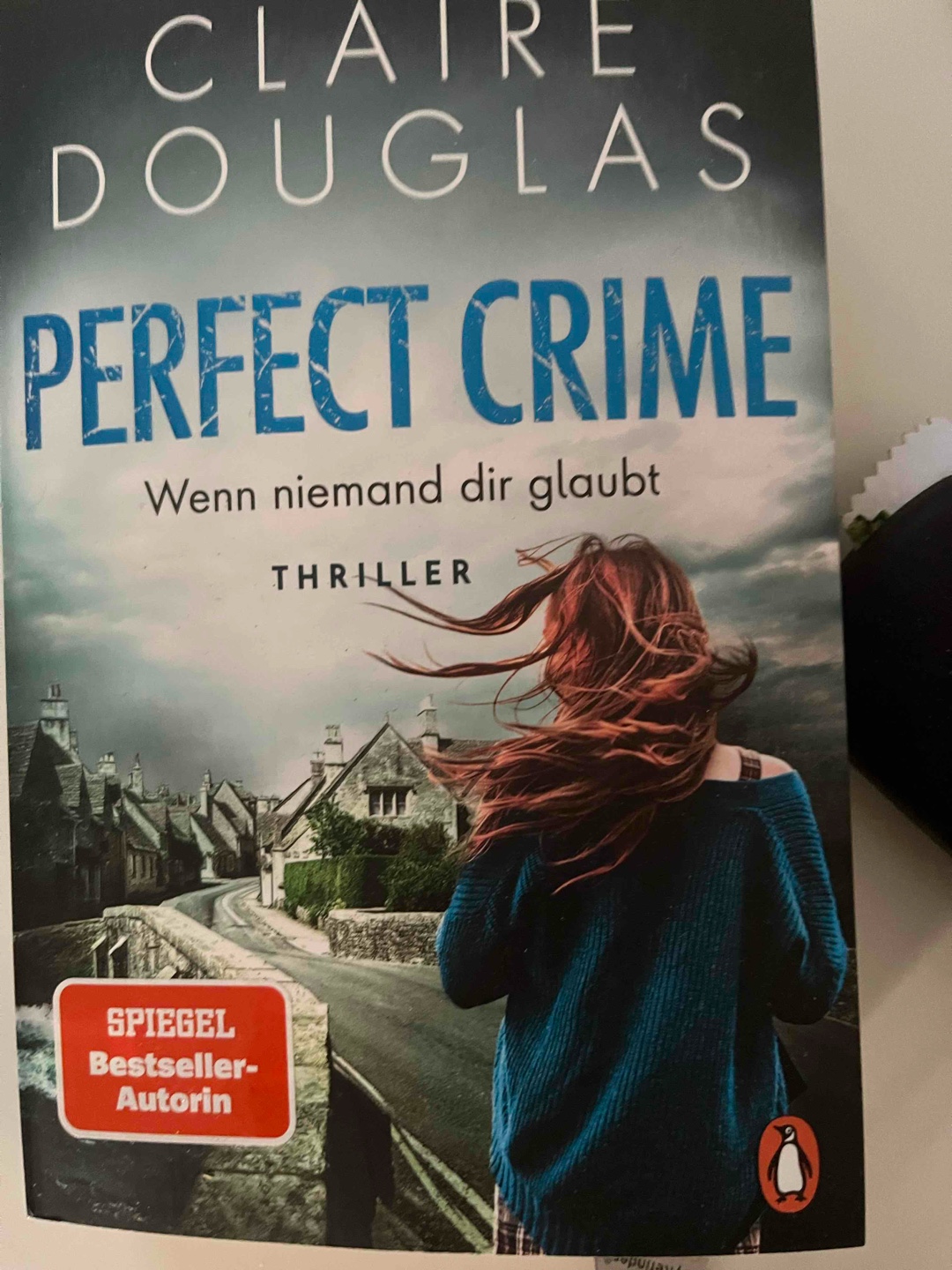 Etwas schwächer m.E. als die anderen Romane der Autorin. Trotzdem immer noch eine komplexe, interessante Story, welche in zwei Tagen durchgelesen wurde ;-)
⭐️⭐️⭐️⭐️