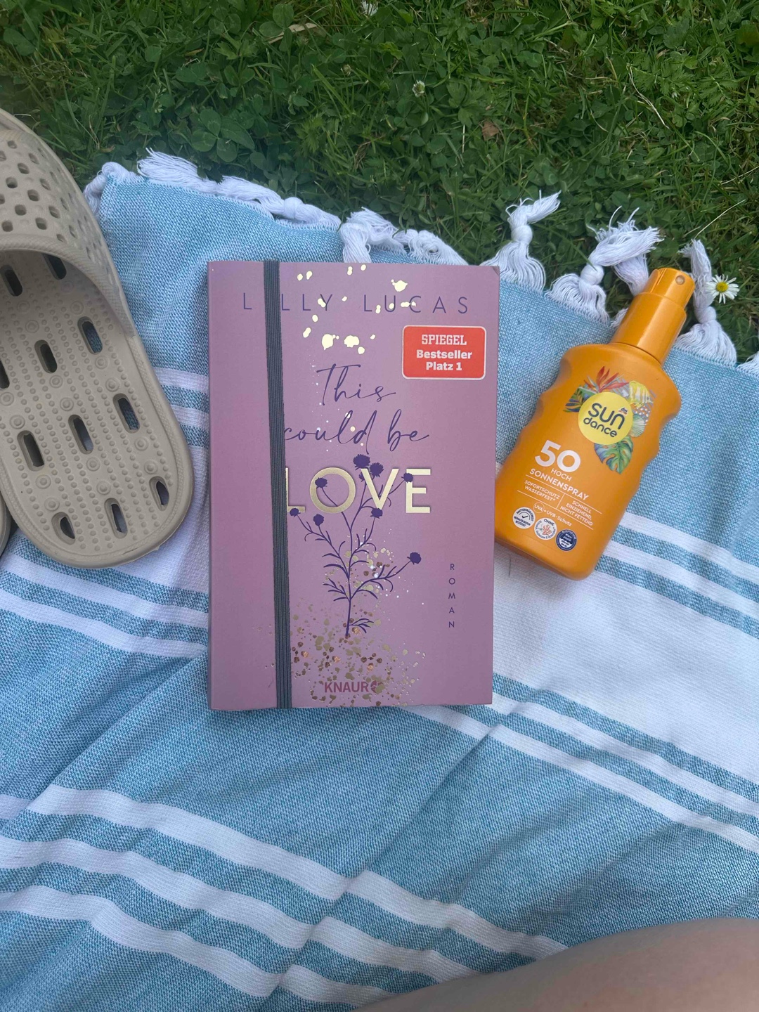 Leichte Sommerlektüre… ein wenig Tennis, viel Hawaii 🌺  und eine sommerliche Liebe… 
