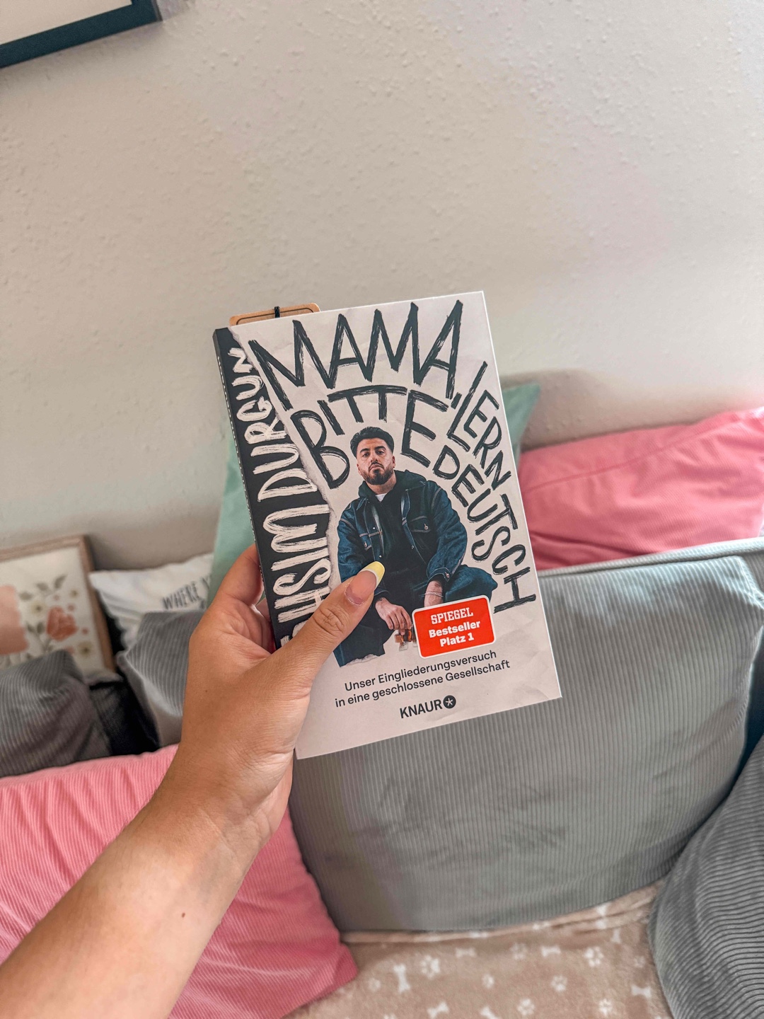Große Empfehlung! Hatte beim Lesen seine Stimme im Kopf 🤭
