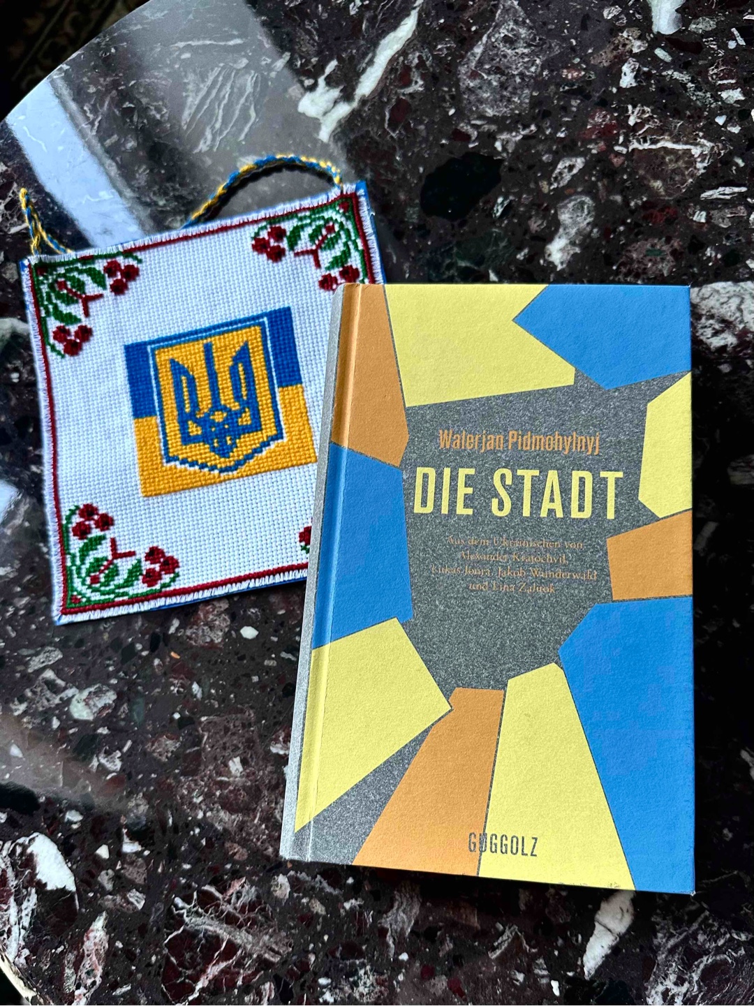 Ein abwechslungsreiches Zeit- und Kulturzeugnis, eine Liebeserklärung an die Literatur und die Stadt Kiew.