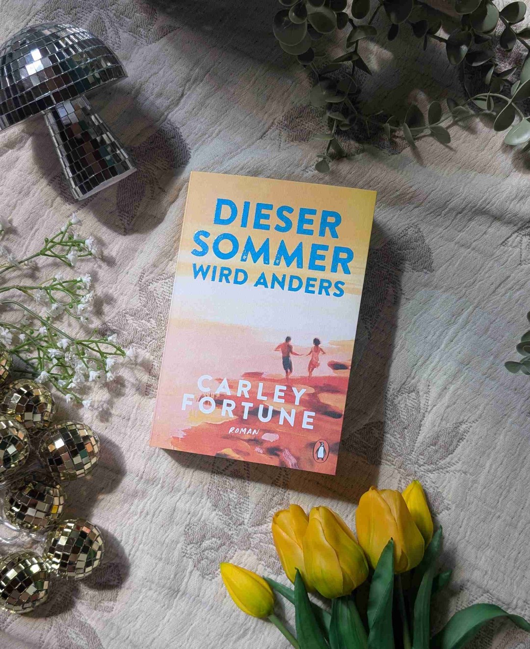 „Diesen Sommer werden sie ihr Versprechen halten. Diesen Sommer werden sie der Versuchung nicht nachgeben. Dieser Sommer wird anders sein.“ 
