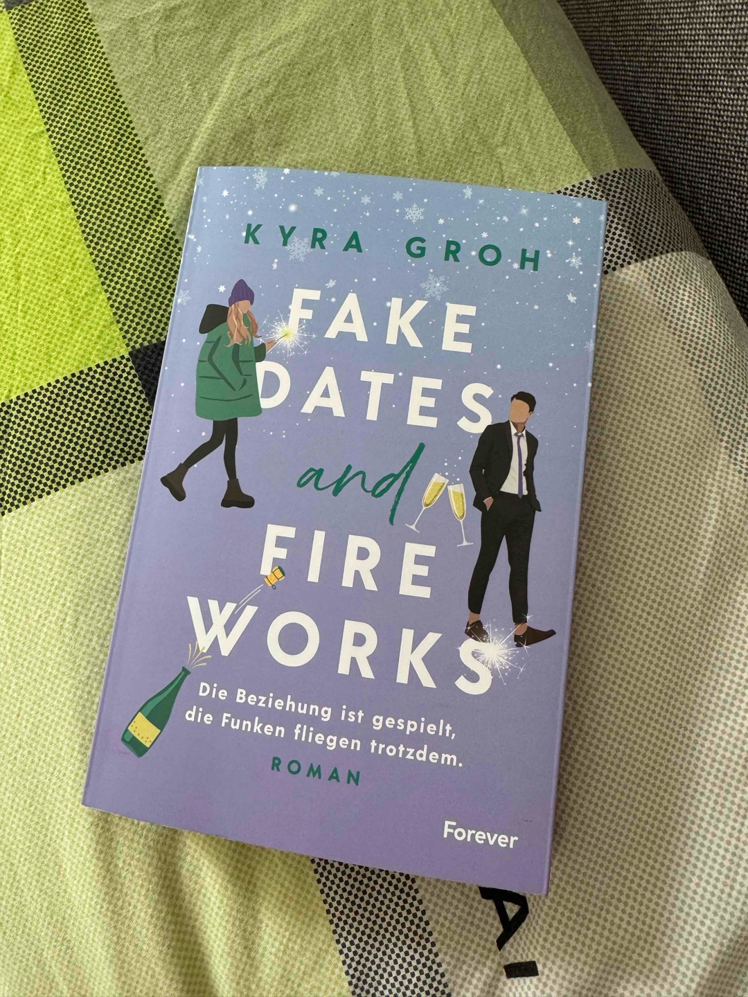 Highlight😍⭐️
Habe das Buch und die Charaktere geliebt. Besonders Rapha mochte ich sehr und er ist der perfekte Bookboyfriend🥰
Der Schreibstil war wie immer flüssig und mit viel Humor geschrieben wie man es von Kyra Groh kennt. Die Story war sehr interessant, spannend, humorvoll und romantisch 💕 
Es war auch einfach schön die Entwicklung von Becca mitzuverfolgen. Es gab auch ein wundervolles Happy End für die beiden😊 Ich kann das Buch sehr empfehlen🫶🏻