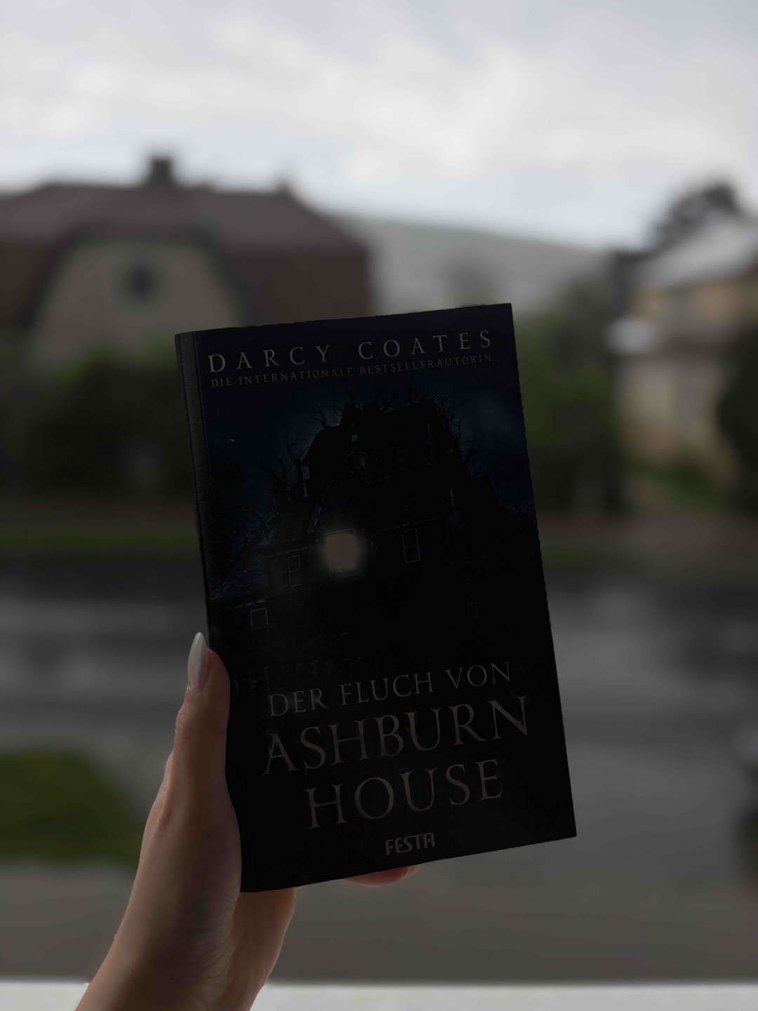Mein erstes richtiges „Spooky“-Buch – und ich bereue nichts! 👻📖