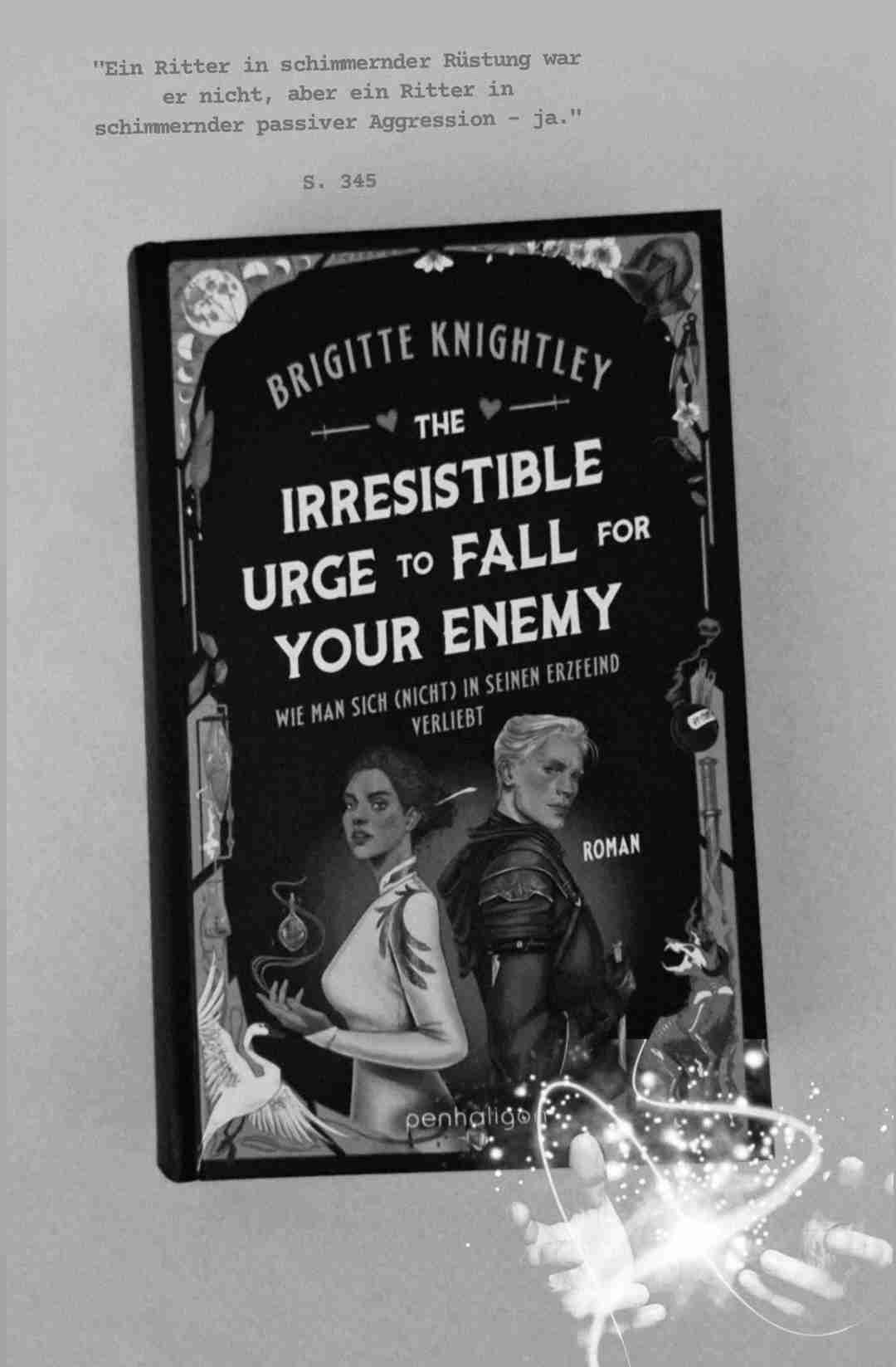 Ein Werk das Enemies-to-Lovers verspricht & diesen Trope definitiv voll ausspielt.
Mit Charaktere, die gegensätzlicher nicht sein könnten, einem spannenden Magiesystem – und doch mit ein paar kleinen Schwächen.