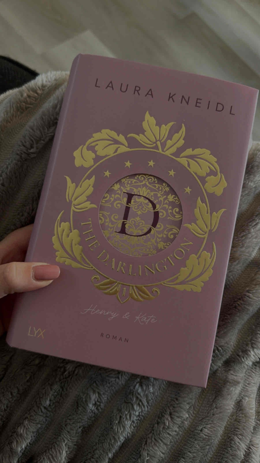 zwei Welten, die nicht füreinander bestimmt waren, aber nicht ohne einander leben konnten. ❤️🩹