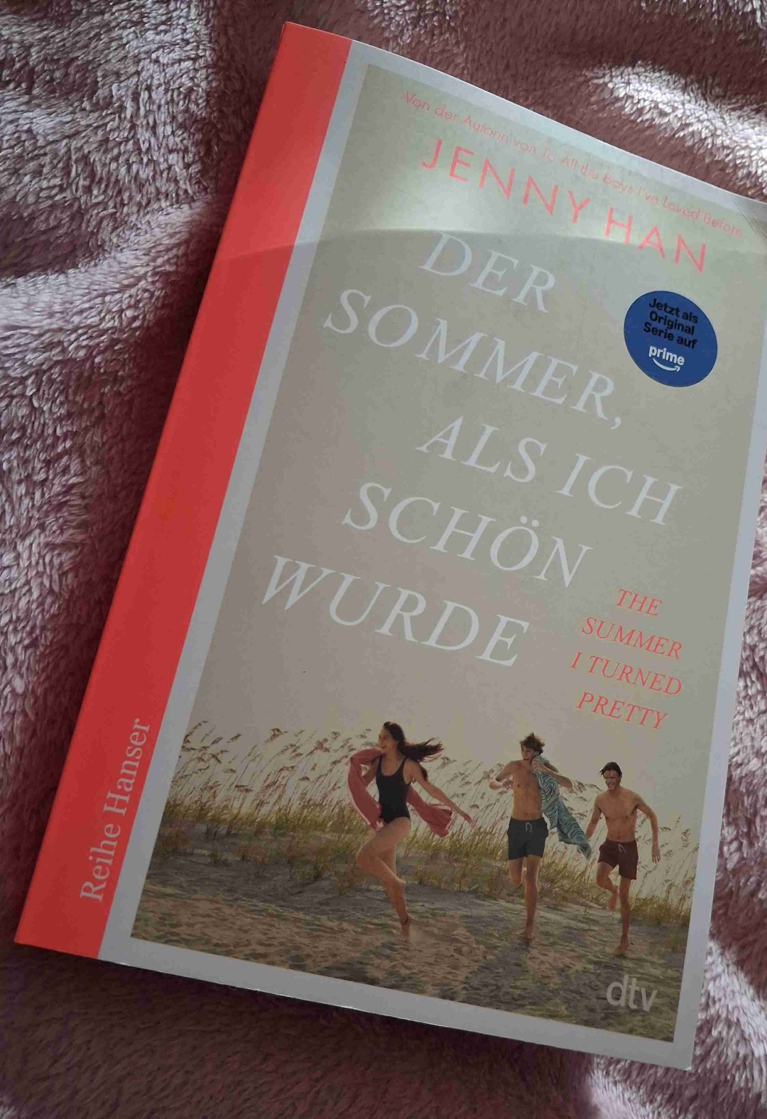 "Es gibt nur uns. Alles,was in diesem Sommer geschehen ist und in jedem Sommer davor,alles hat darauf hingeführt. Auf diesen Moment. Jetzt."