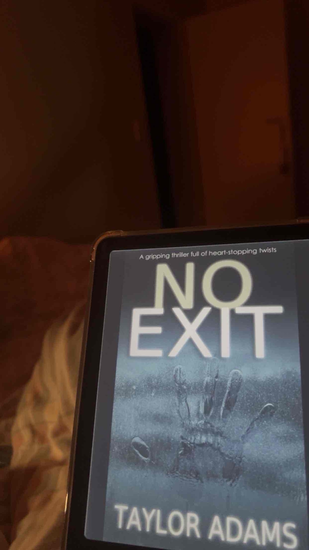 A kidnapped little girl locked in a stranger's van. No help for miles. What would you do? Darby Thorne is a college student stranded by a blizzard at a highway rest stop in the middle of nowhere. She’s on the way home to see her sick mother. She’ll have to spend the night in the rest stop with four complete strangers. Then she stumbles across a little girl locked inside one of their parked cars. There is no cell phone reception, no telephone, no way out because of the snow, and she doesn’t know which one of the other travelers is the kidnapper.
Who is the little girl? Why has she been taken? And how can Darby save her?