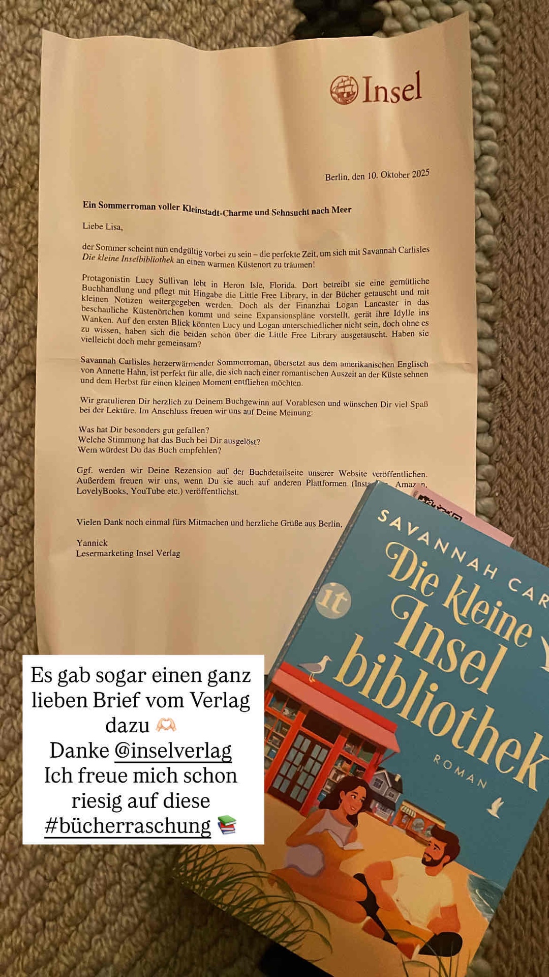 Eine seichte Wohlfühl-Romanze, die ein Leben beschreibt, dass ich auch gern hätte 😄
Es ist zwar absolut vorhersehbar, uns begegnen keine großen und langgezogenen Konflikte, aber dennoch hat es einen hohen Unterhaltungswert, wenn man einfach mal in einem cozy Sommerbuch abtauchen möchte. Den warm ums Herz wird es allemal!
Ein Muss für alle romantisch veranlagten Bücherliebenden!
