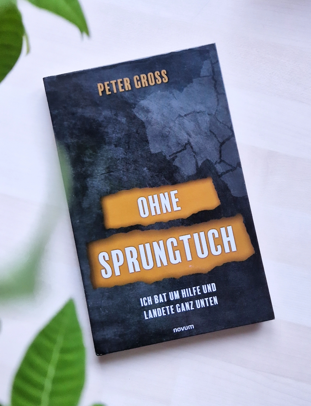Ein außergewöhnliches Buch, aufrichtig und so wichtig. Nicht nur für Betroffene, auch um mal wieder den ein oder anderen kritischen Blick auf's eigene Leben zu werfen.
