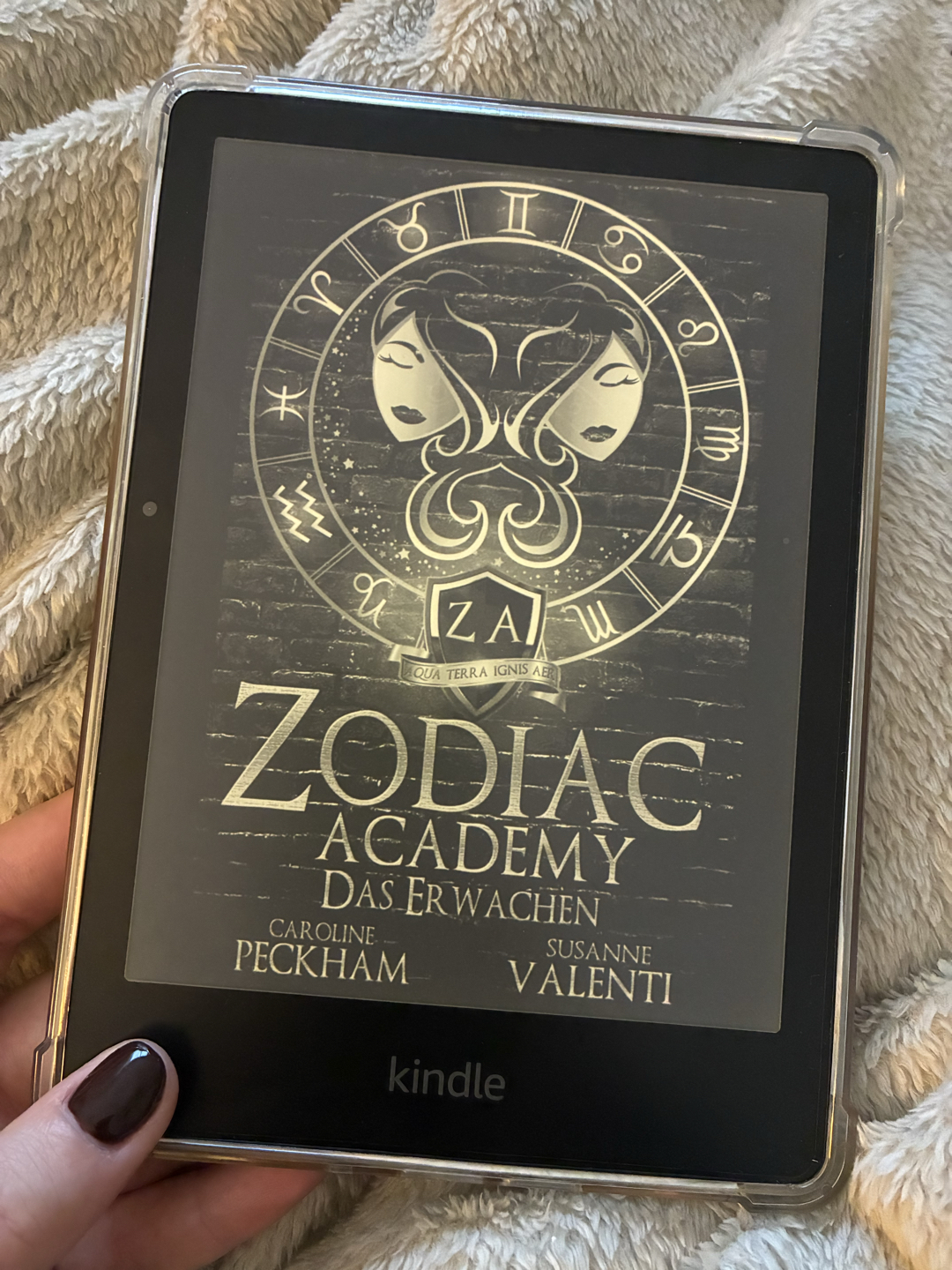 #2026/14
Zodiac Academy 1 - Das Erwachen ✨