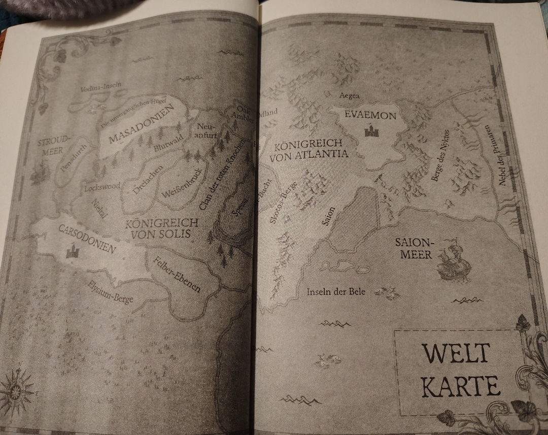 OK wow, ich war so schnell in dem Buch drin.
Es ließ sich unheimlich leicht lesen.
Den Schluss hab ich in keiner Art und Weise erwartet und nun MUSS ich einfach direkt Band 3 lesen 🫣😱