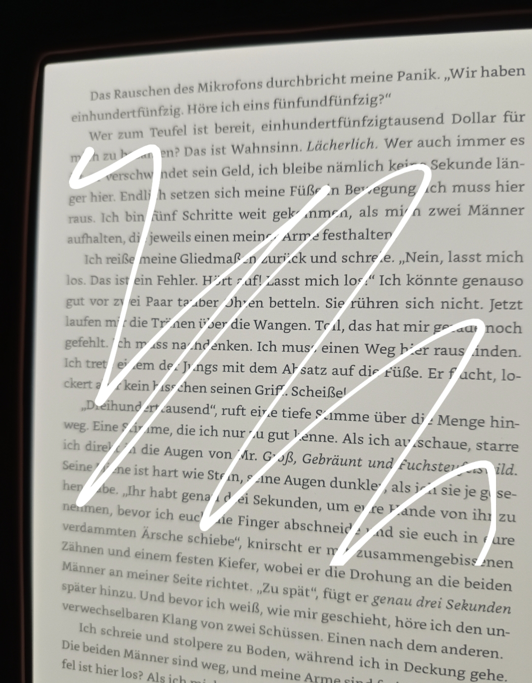 MINI MINI UPDATE S.147 52%
Ich habe Redebedarf! Und wie!
Dieses Buch hat schon in der ersten Hälfte meine nerven überstarspaziert🌶️🌶️🌶️🌶️🌶️🌶️🌶️.
Entweder ich werde diesen Buch 5 🌟 oder 0,5🌟 geben, aber das ist die reinste Achterbahnfahrt mit Spice, der es einem unmöglich macht, nicht irgendeine Reaktion zu zeigen🌶️.
Und der männliche Protagonist... über den erzähle ich euch dann in der vollständigen Rezension.