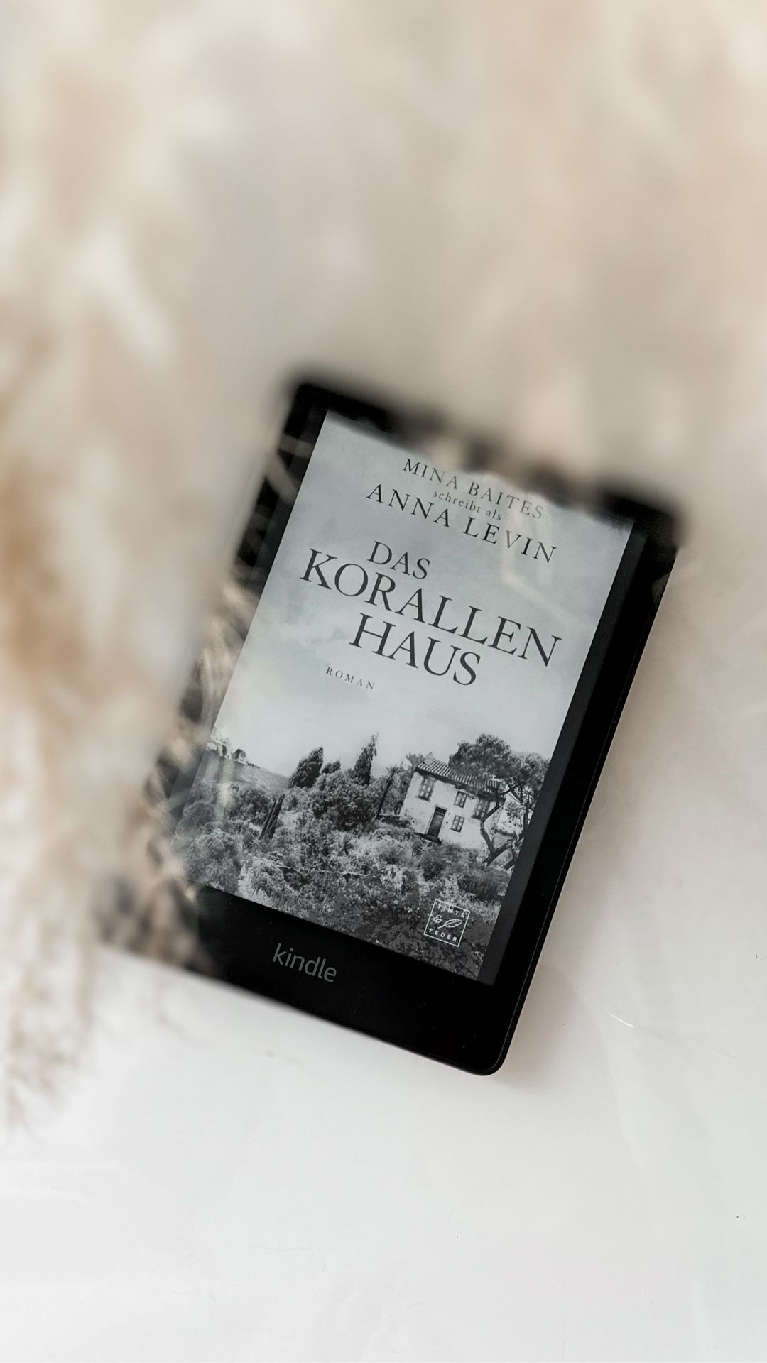 Ein Buch, dass das Warten auf den Sommer erleichtert.