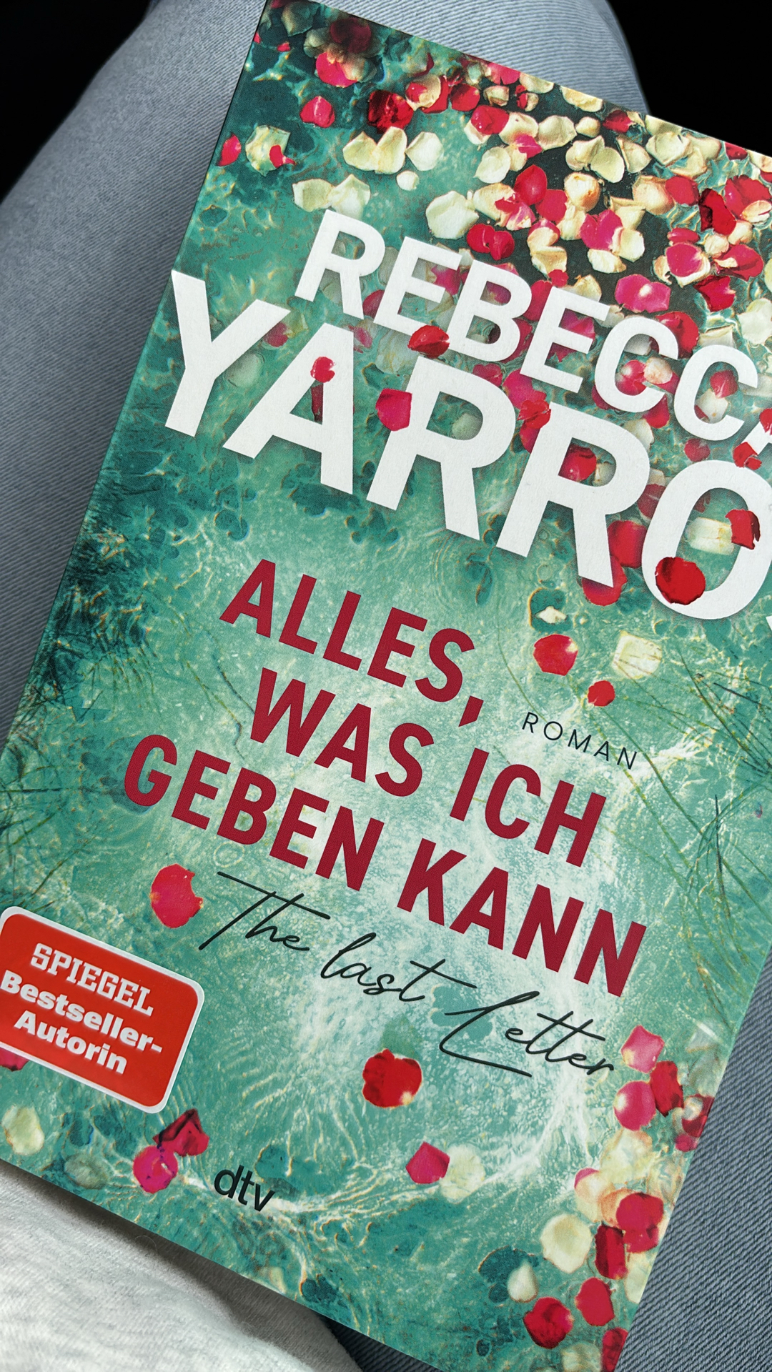 Dieses Buch hat mich alle Gefuehle fuehlen lassen. Alle. ♥️💔✨ Oh, Rebecca..