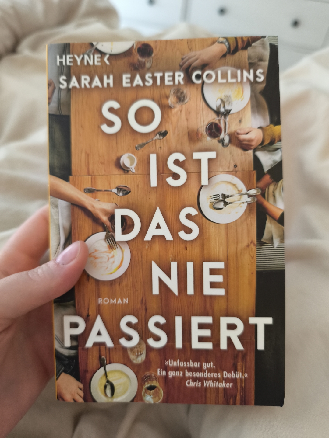 Ein berührender und spannender Roman. Durch die Längen am Anfang ein kleiner Abzug. Insgesamt aber sehr lesenswert.