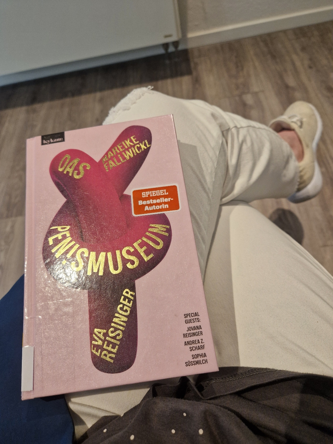 Das war überraschend anders, sehr kurzweilig und dennoch...