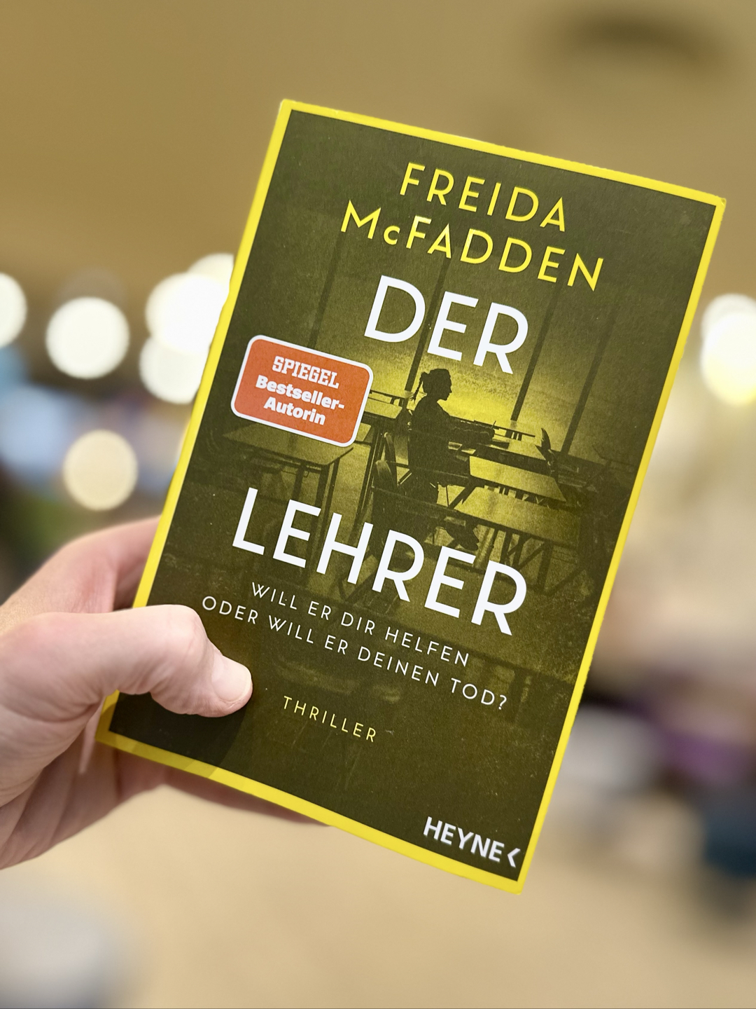 Hält was er verspricht: spannende & intelligente Unterhaltung auf hohem Niveau. Empfehlenswert.
_____