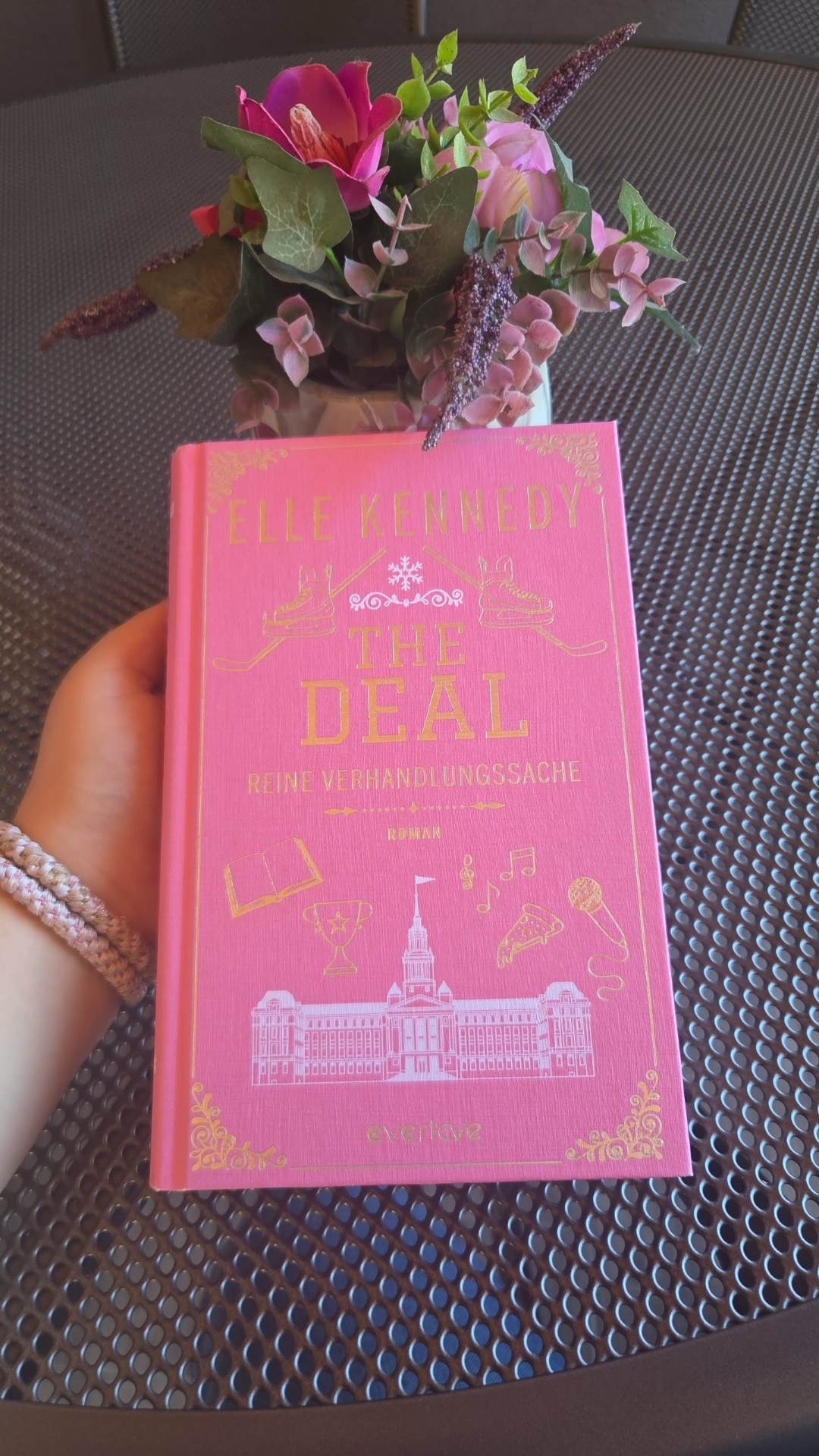 Zwischen Liebe und Hockey – Eine gefühlvolle Rezension zu „The Deal“ 🏒💕