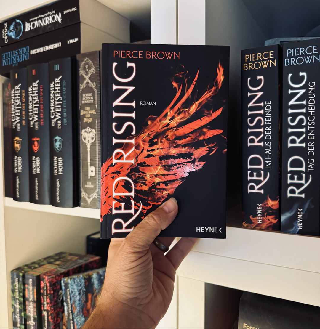 4⭐️ Rasante Sci-Fi mit fiesen Intrigen und dunkler Atmosphäre – Darrow zieht einen sofort mit rein. 👇🏽