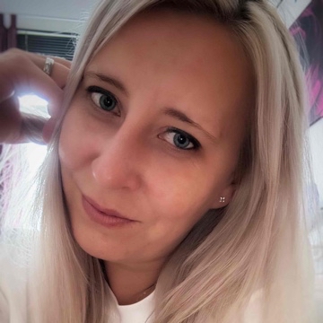 maike_lovesbooks's profile