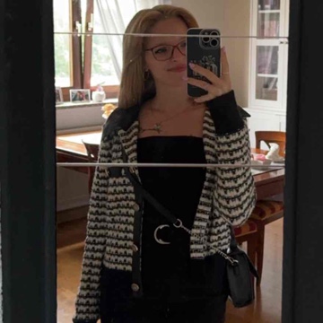 momandbookgirl's profile
