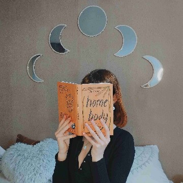 vivislibrary's profile