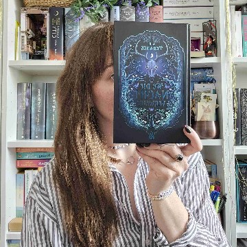 julie.and.the.books's profile