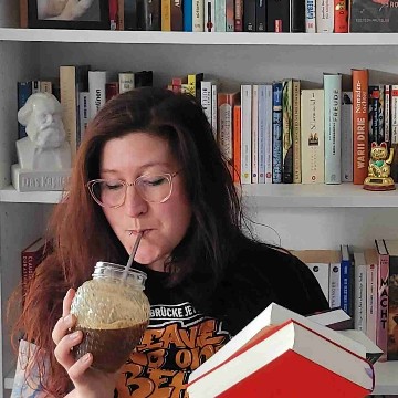 notwithoutmybooks's profile