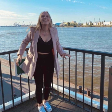 emi_readsbooks's profile