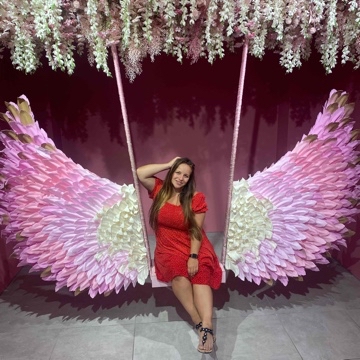 _laurapasche_'s profile