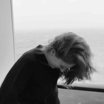 lena_lovesbooks's profile